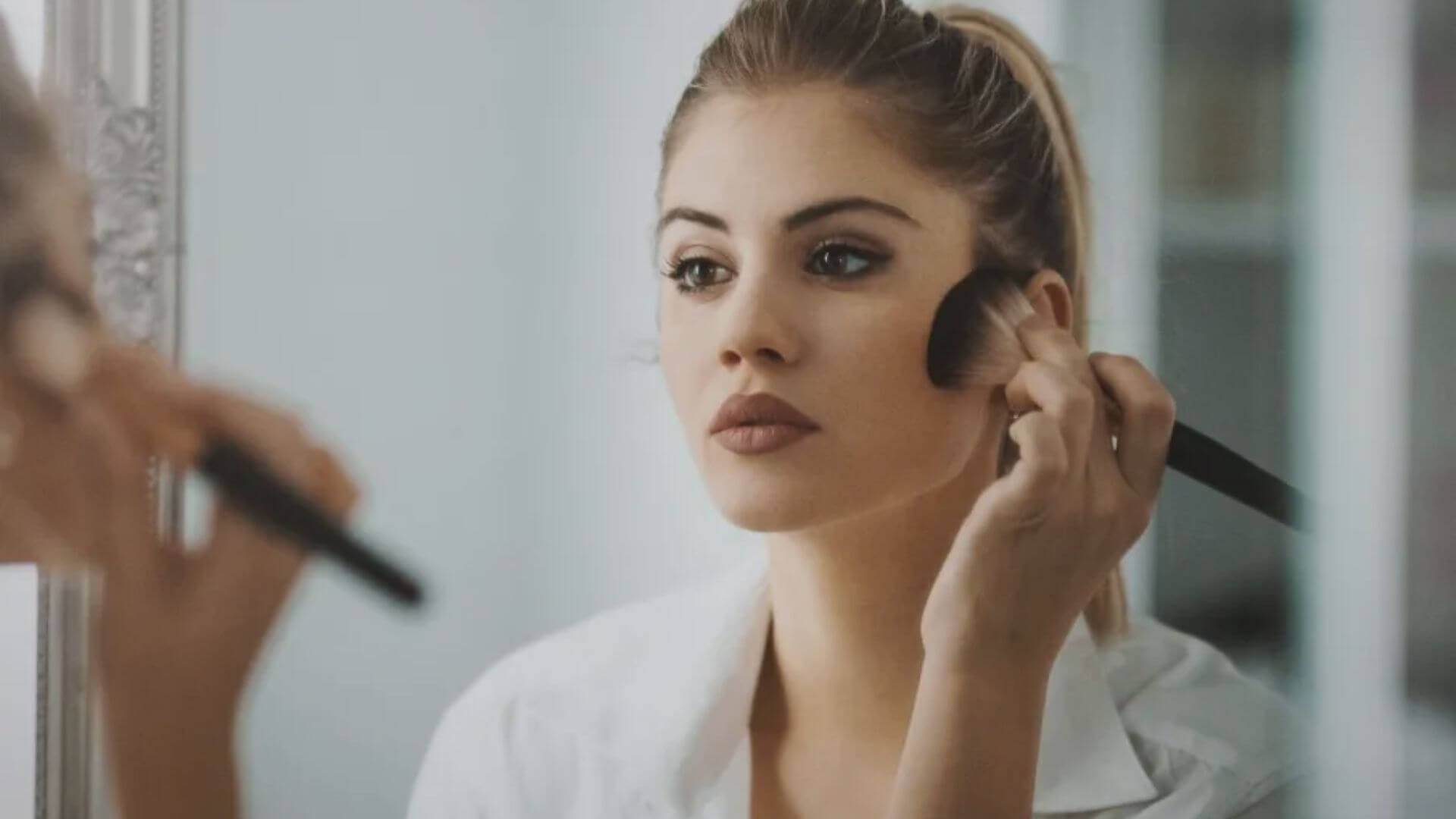 Estilos de maquillaje para oficina fáciles y bonitos