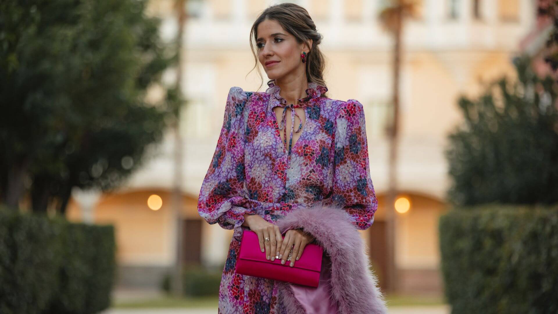 Outfits elegantes para bodas de día
